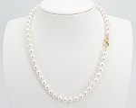 Genuine pearl necklace at Selectraders