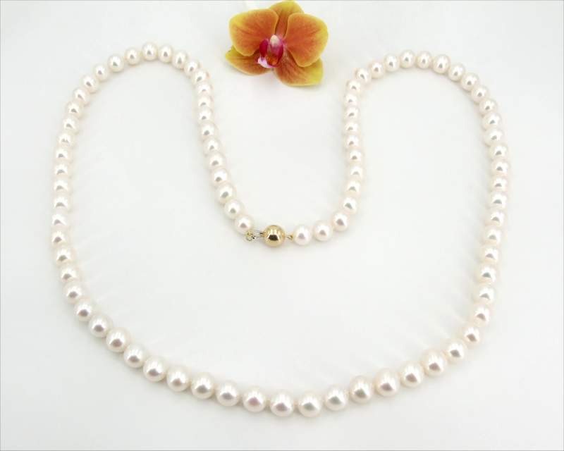 Tahitian Pearl Necklace at SelecTraders